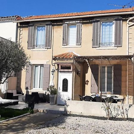 Maison Maloya 2 Chambres Avec Jardin Кавайон Екстериор снимка