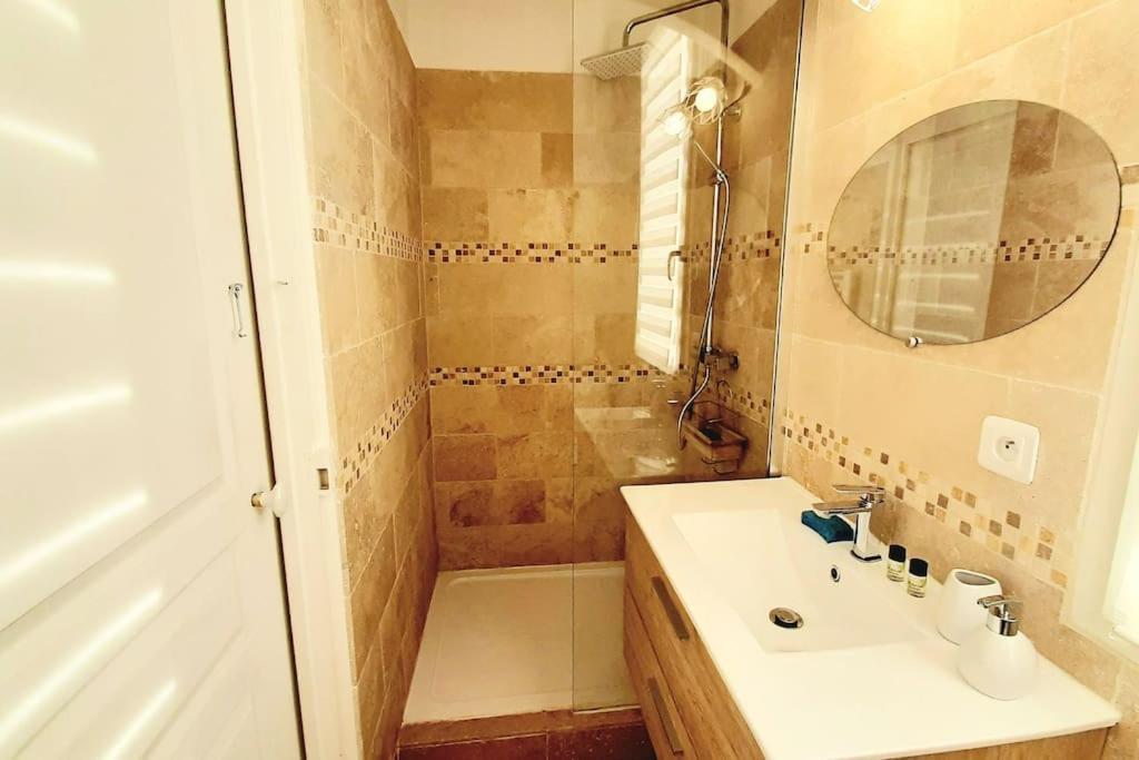 Maison Maloya 2 Chambres Avec Jardin Кавайон Екстериор снимка