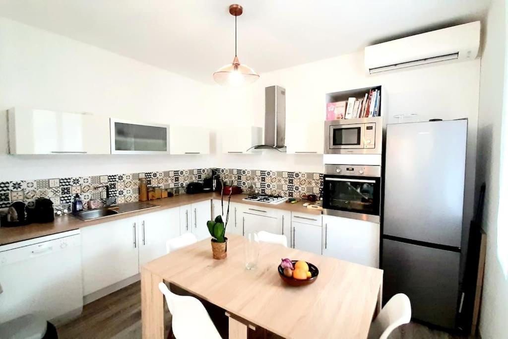 Maison Maloya 2 Chambres Avec Jardin Кавайон Екстериор снимка